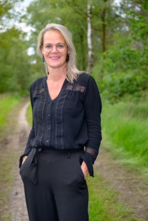 Wendy Hensen, coach en begeleider bij Praktijk De Veerkracht